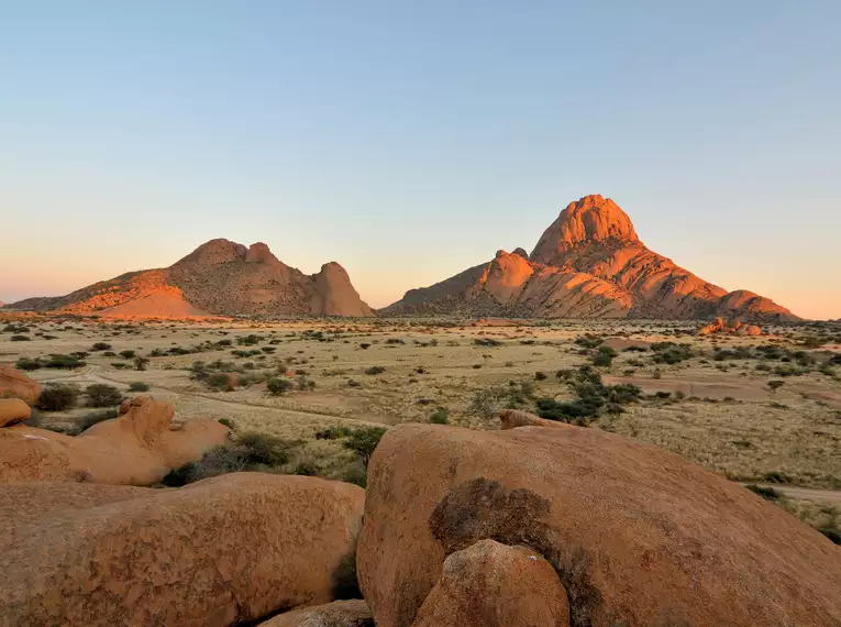 Bei Sonnenuntergang am schönsten: die Spitzkoppe