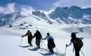 Schneeschuhwandern auf bewegten Wegen