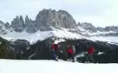 Schneeschuhwandern auf bewegten Wegen