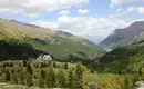 Blick auf die Zufallhütte im Martelltal Landschaft im Martelltal mit Blick auf die Zufallhütte und umliegende Berge.