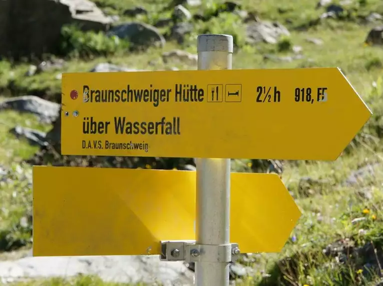 Viele Wege führen über die Alpen – entscheiden Sie selbst, ob Sie mit Bergführer oder individuell unterwegs sein möchten