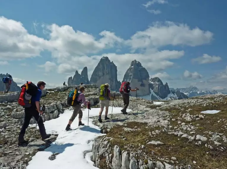 Ob E5, Tegernsee–Sterzing oder Königssee–Drei Zinnen – jede Alpenüberquerung begeistert mit ihrem ganz eigenen Charakter und unvergesslichen Ausblicken
