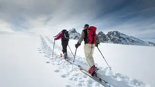 Silvester an der Jenatschhütte - mit Tourenskiern auf Schweizer Dreitausender