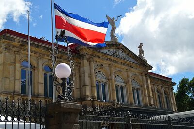 Koloniales Erbe: das Teatro Nacionál
