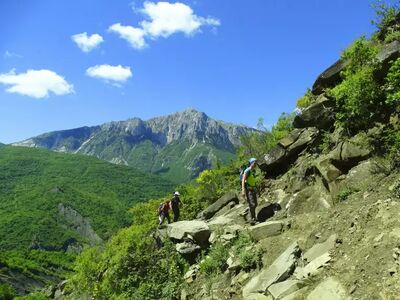 Die Albanischen Alpen begeistern mit ursprünglichen Berglandschaften, spektakulären Gipfeln und abwechslungsreichen Wanderwegen