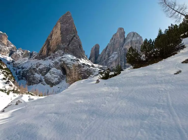 Schneeschuhwandern in den Dolomiten