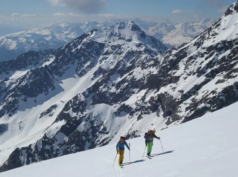 Skitourenwoche Alpen mit Schneegarantie - Go with the Snow