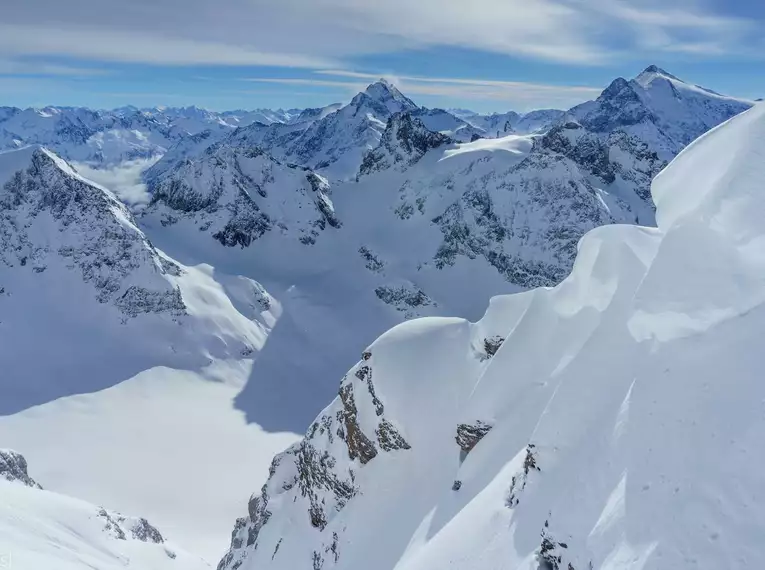 Skidurchquerung Urner Alpen: von der Göscheneralp bis zum Rhonegletscher