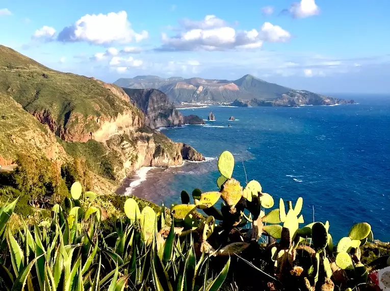 Die Liparischen Inseln gemütlich erwandern