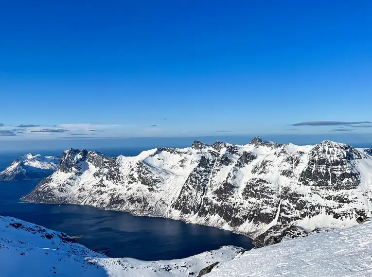 Skitouren Geheimtipp in Norwegen auf der Insel Kvaløya