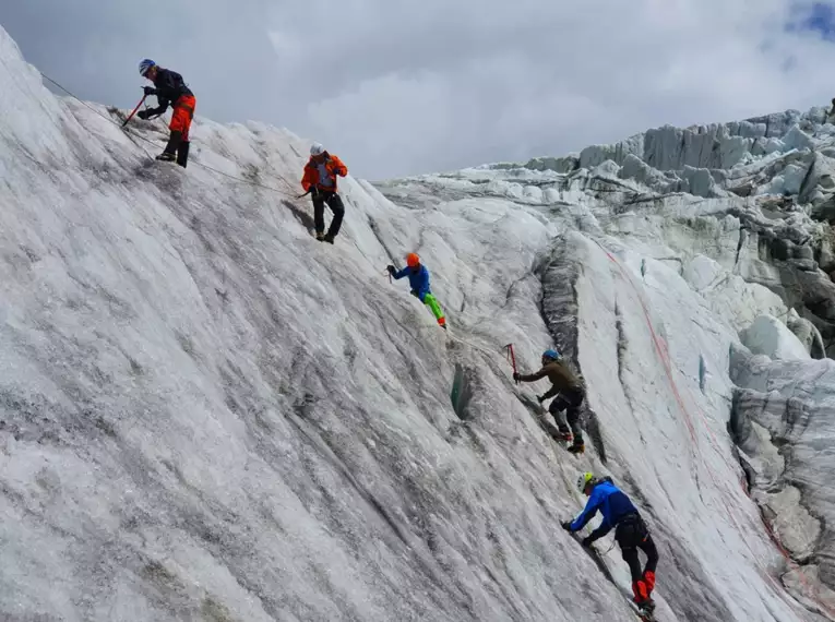 Grundkurs Eis & Hochtouren mit Besteigung der Wildspitze (3.772 m)