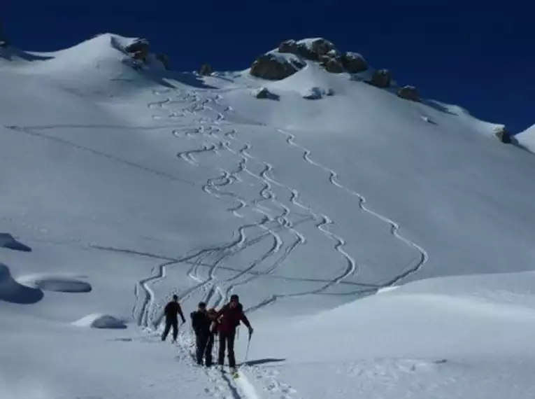 Skitouren & Yoga in Campill