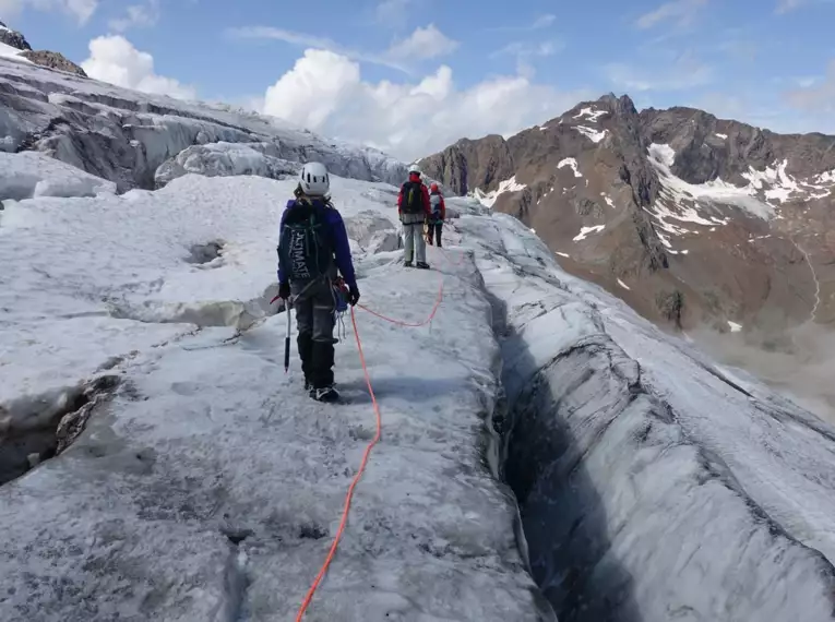 Grundkurs Eis & Hochtouren mit Besteigung der Wildspitze (3.772 m)