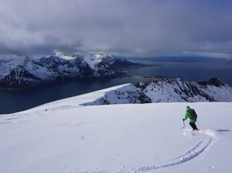 Skitouren Geheimtipp in Norwegen auf der Insel Kvaløya