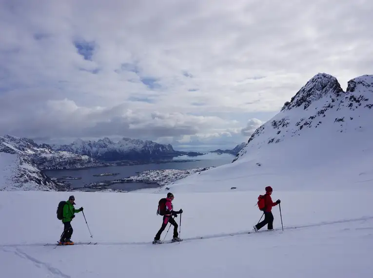 Skitouren Geheimtipp in Norwegen auf der Insel Kvaløya