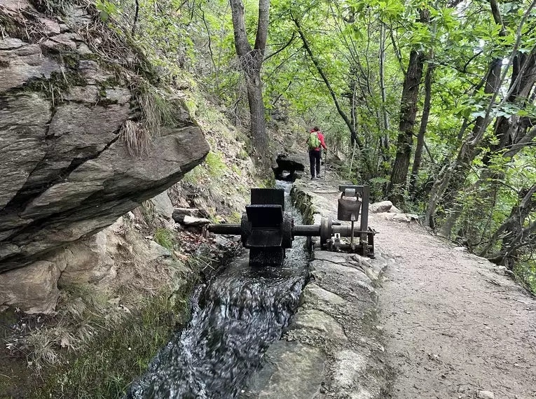 Der Vinschgauer Höhenweg mit Gepäcktransport