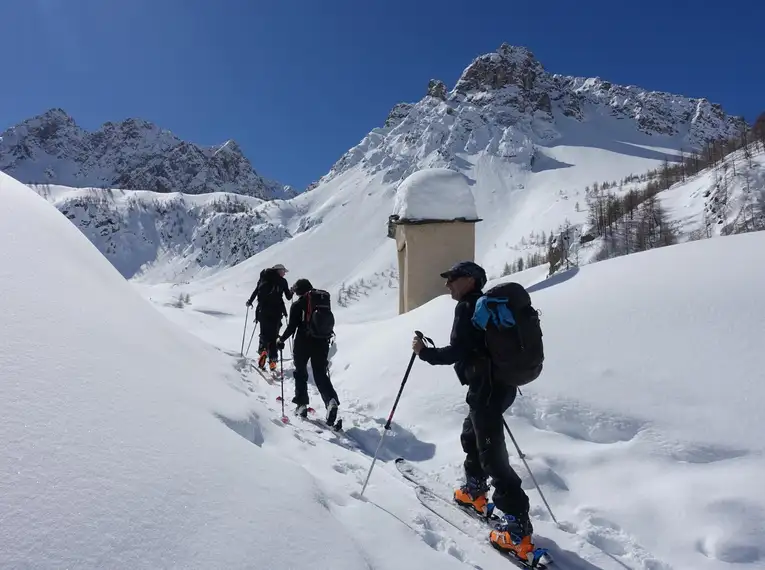 Skitourenwoche Alpen mit Schneegarantie - Go with the Snow