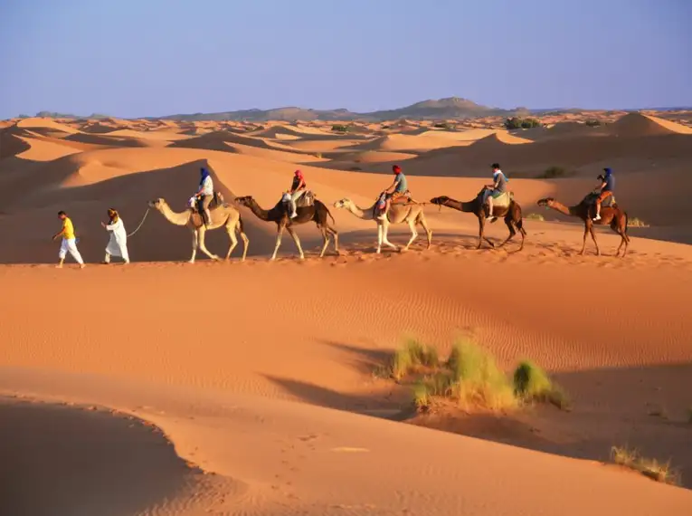 Magische Highlights Marokkos: Erkundung der Königsstädte und Sahara-Dünen