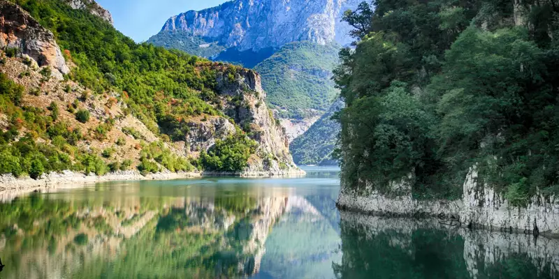 Albanien - Das Land der Kontraste erwandern - Bild 1