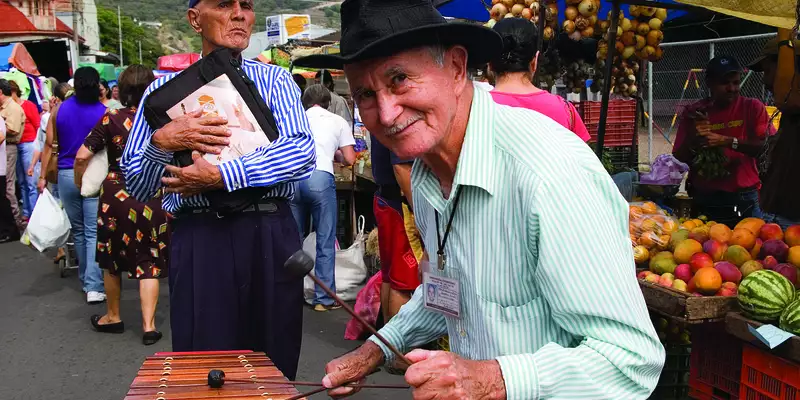 Costa Ricas Highlights entdecken - Bild 1