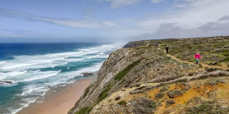Entlang der Atlantikküste Portugals: Wilde Schönheit und bunte Hafenstädtchen - Bild 4