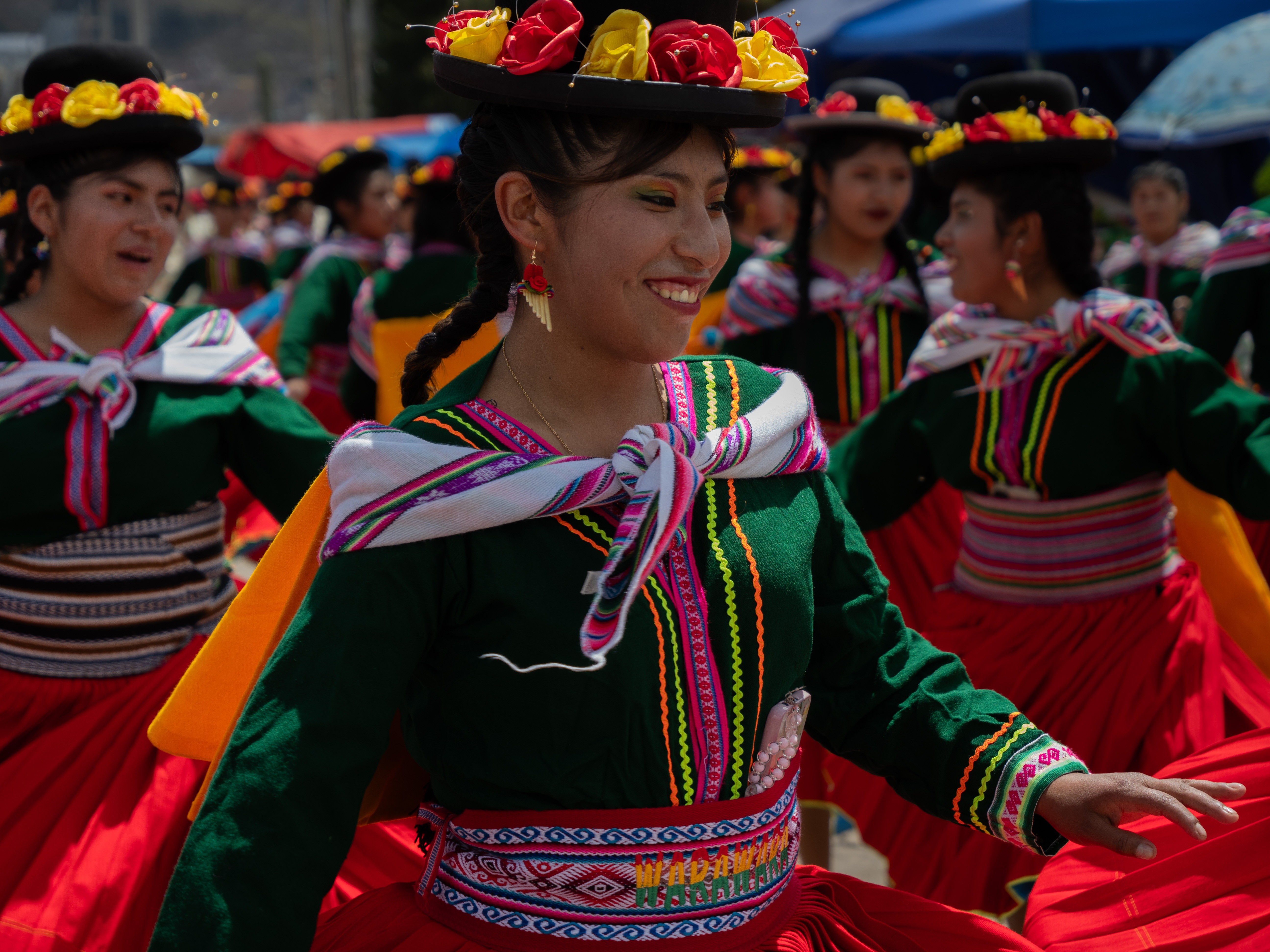 Traditionelle Tänze und farbenfrohe Kleidung – die Kultur Perus ist lebendig, vielfältig und tief in den Anden verwurzelt